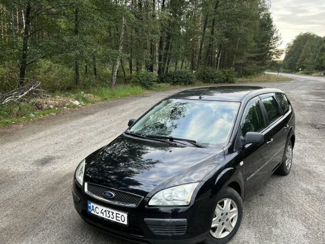 Черный Форд Фокус, объемом двигателя 1.6 л и пробегом 260 тыс. км за 3800 $, фото 1 на Automoto.ua