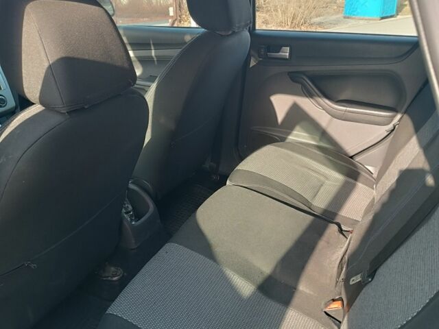 Чорний Форд Фокус, об'ємом двигуна 1.6 л та пробігом 292 тис. км за 4000 $, фото 1 на Automoto.ua