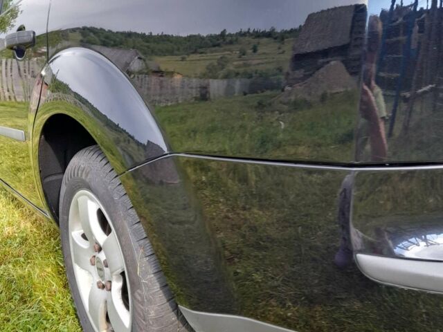 Черный Форд Фокус, объемом двигателя 1.6 л и пробегом 207 тыс. км за 5600 $, фото 15 на Automoto.ua