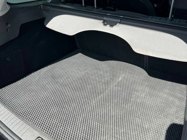 Черный Форд Фокус, объемом двигателя 1.6 л и пробегом 250 тыс. км за 5000 $, фото 9 на Automoto.ua