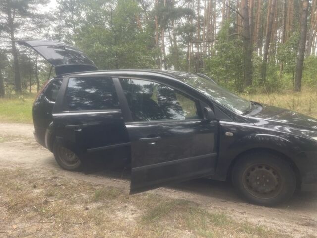 Черный Форд Фокус, объемом двигателя 1.6 л и пробегом 270 тыс. км за 3900 $, фото 7 на Automoto.ua