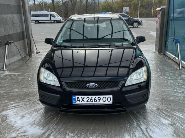 Черный Форд Фокус, объемом двигателя 1.6 л и пробегом 201 тыс. км за 5500 $, фото 6 на Automoto.ua