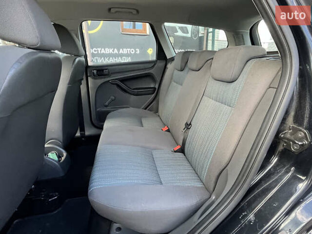 Черный Форд Фокус, объемом двигателя 1.6 л и пробегом 206 тыс. км за 4500 $, фото 18 на Automoto.ua