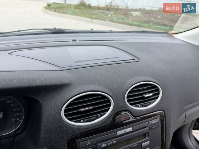 Чорний Форд Фокус, об'ємом двигуна 1.6 л та пробігом 195 тис. км за 5499 $, фото 47 на Automoto.ua