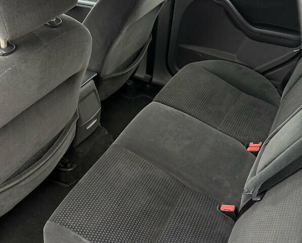 Чорний Форд Фокус, об'ємом двигуна 1.6 л та пробігом 195 тис. км за 5499 $, фото 28 на Automoto.ua