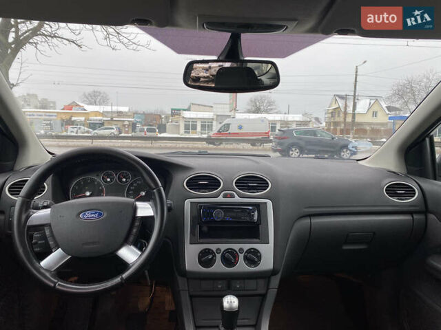 Чорний Форд Фокус, об'ємом двигуна 1.6 л та пробігом 315 тис. км за 3700 $, фото 8 на Automoto.ua