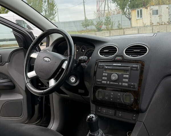 Чорний Форд Фокус, об'ємом двигуна 1.6 л та пробігом 195 тис. км за 5499 $, фото 33 на Automoto.ua