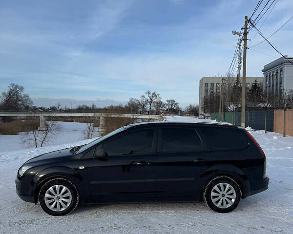 Черный Форд Фокус, объемом двигателя 1.6 л и пробегом 165 тыс. км за 5250 $, фото 5 на Automoto.ua