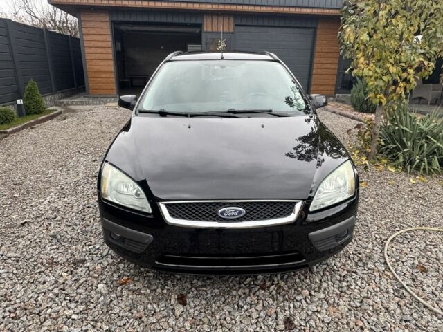 Черный Форд Фокус, объемом двигателя 1.6 л и пробегом 220 тыс. км за 2200 $, фото 7 на Automoto.ua