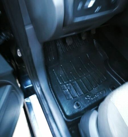 Черный Форд Фокус, объемом двигателя 1.8 л и пробегом 280 тыс. км за 3000 $, фото 17 на Automoto.ua