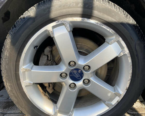 Черный Форд Фокус, объемом двигателя 2 л и пробегом 293 тыс. км за 4050 $, фото 6 на Automoto.ua