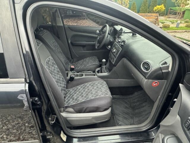 Черный Форд Фокус, объемом двигателя 1.6 л и пробегом 220 тыс. км за 2200 $, фото 21 на Automoto.ua