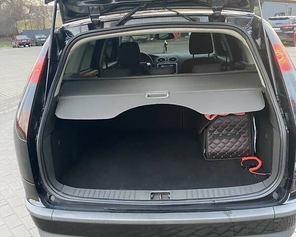 Чорний Форд Фокус, об'ємом двигуна 1.6 л та пробігом 224 тис. км за 4700 $, фото 8 на Automoto.ua