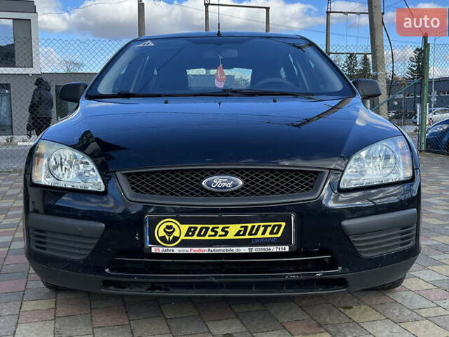 Черный Форд Фокус, объемом двигателя 1.6 л и пробегом 206 тыс. км за 4500 $, фото 1 на Automoto.ua