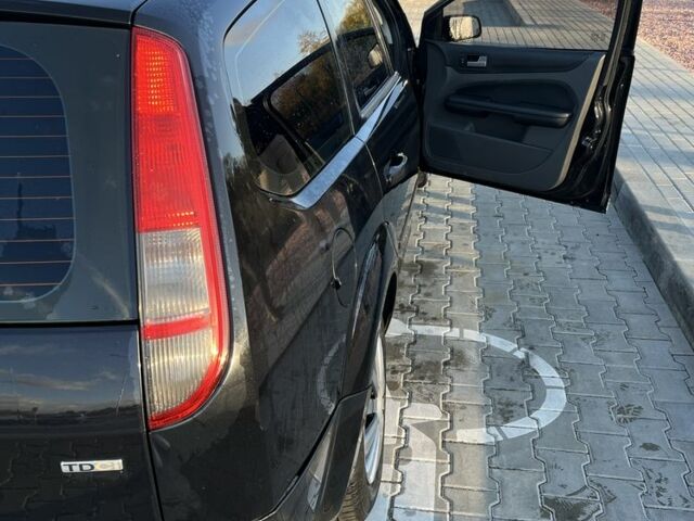 Чорний Форд Фокус, об'ємом двигуна 1.6 л та пробігом 305 тис. км за 4200 $, фото 7 на Automoto.ua