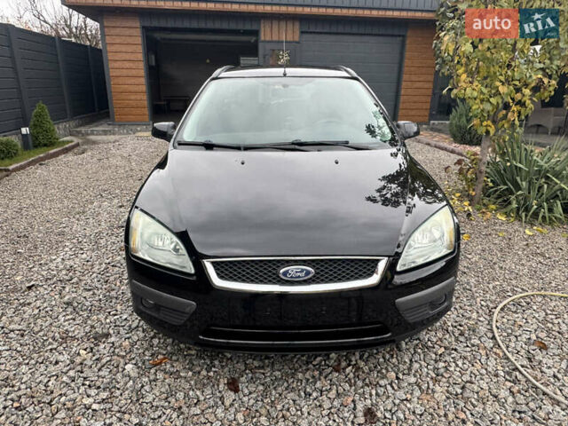 Черный Форд Фокус, объемом двигателя 1.6 л и пробегом 220 тыс. км за 2100 $, фото 7 на Automoto.ua