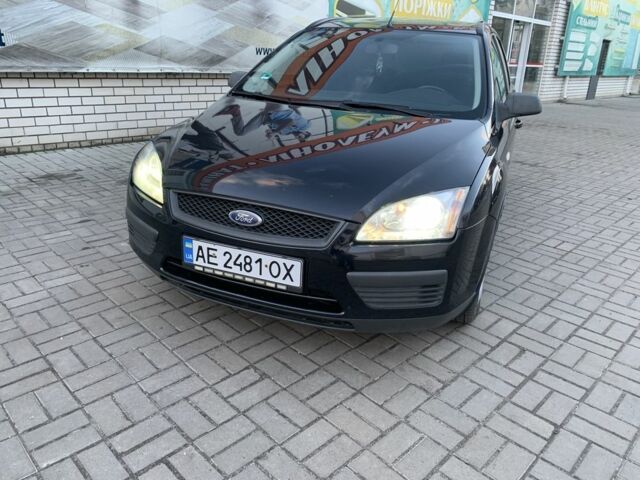 Черный Форд Фокус, объемом двигателя 1.6 л и пробегом 162 тыс. км за 5400 $, фото 1 на Automoto.ua