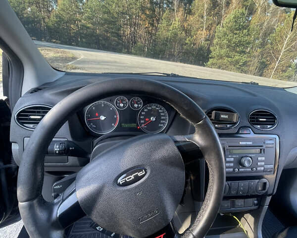 Черный Форд Фокус, объемом двигателя 2 л и пробегом 338 тыс. км за 5100 $, фото 12 на Automoto.ua