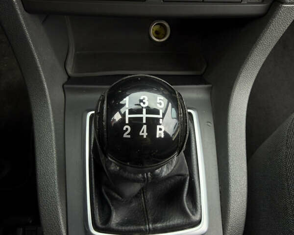 Чорний Форд Фокус, об'ємом двигуна 1.6 л та пробігом 195 тис. км за 5499 $, фото 45 на Automoto.ua