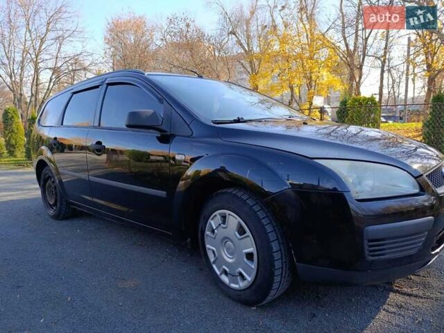 Черный Форд Фокус, объемом двигателя 1.56 л и пробегом 303 тыс. км за 3700 $, фото 2 на Automoto.ua