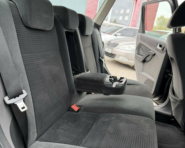 Чорний Форд Фокус, об'ємом двигуна 1.6 л та пробігом 195 тис. км за 5499 $, фото 31 на Automoto.ua