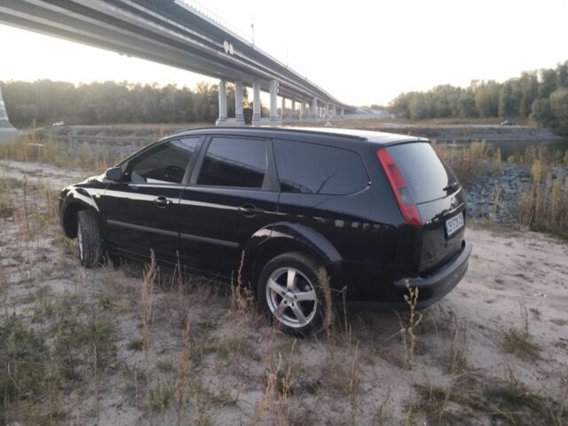 Черный Форд Фокус, объемом двигателя 1.6 л и пробегом 266 тыс. км за 4500 $, фото 6 на Automoto.ua