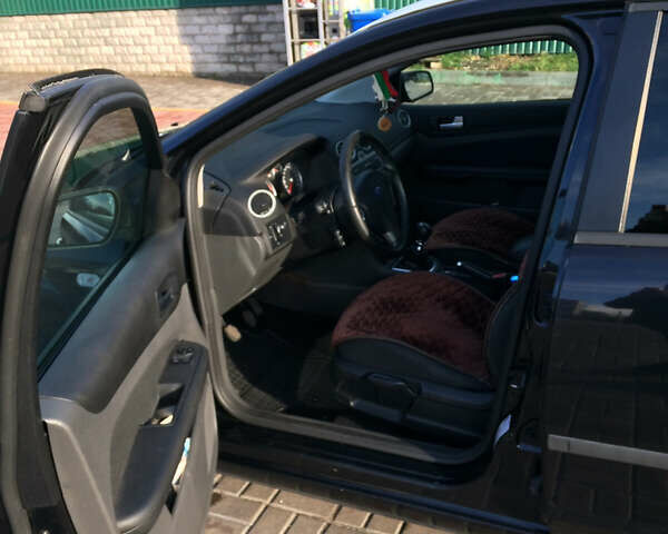 Черный Форд Фокус, объемом двигателя 2 л и пробегом 296 тыс. км за 4500 $, фото 30 на Automoto.ua