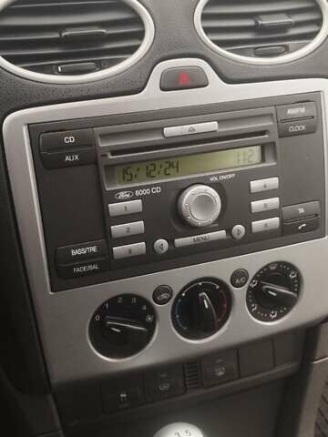 Чорний Форд Фокус, об'ємом двигуна 1.6 л та пробігом 224 тис. км за 4999 $, фото 7 на Automoto.ua