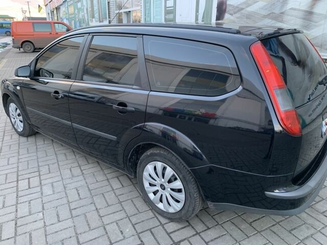 Черный Форд Фокус, объемом двигателя 1.6 л и пробегом 162 тыс. км за 5400 $, фото 5 на Automoto.ua