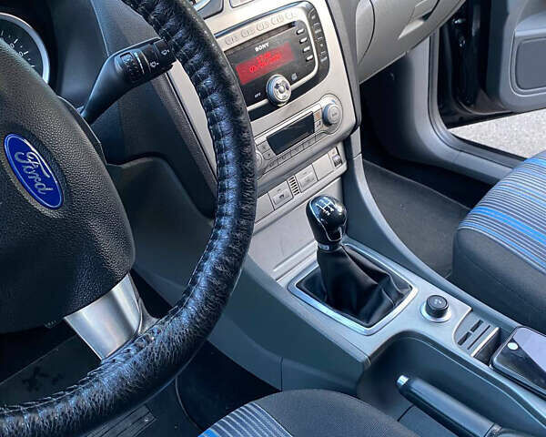 Черный Форд Фокус, объемом двигателя 1.56 л и пробегом 223 тыс. км за 4550 $, фото 14 на Automoto.ua