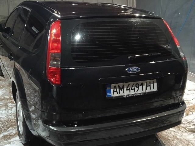 Чорний Форд Фокус, об'ємом двигуна 1.6 л та пробігом 230 тис. км за 4500 $, фото 2 на Automoto.ua