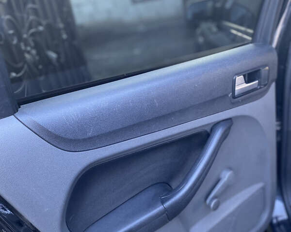 Чорний Форд Фокус, об'ємом двигуна 1.8 л та пробігом 254 тис. км за 4300 $, фото 10 на Automoto.ua