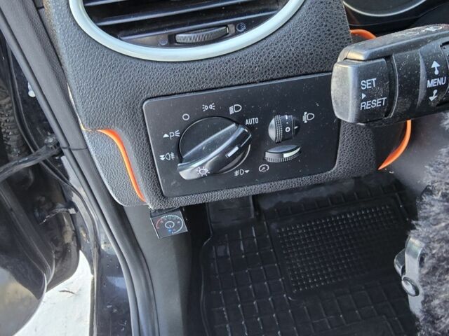 Чорний Форд Фокус, об'ємом двигуна 1.8 л та пробігом 254 тис. км за 4500 $, фото 5 на Automoto.ua