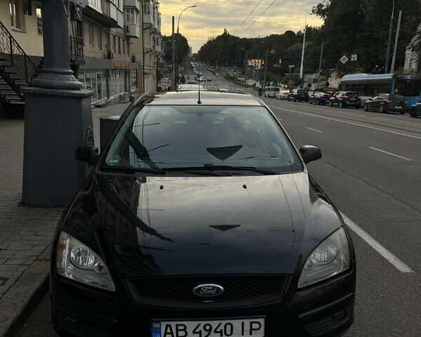 Форд Фокус 2007 в Виннице на Automoto.ua Черный Форд Фокус, объемом двигателя 1.56 л и пробегом 305 тыс. км за 5000 $, фото 1 на Automoto.ua