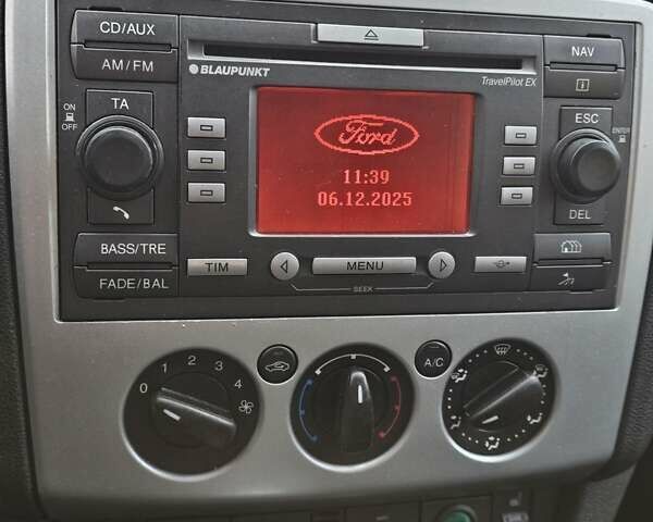 Черный Форд Фокус, объемом двигателя 1.8 л и пробегом 230 тыс. км за 2500 $, фото 11 на Automoto.ua