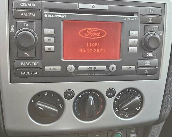 Чорний Форд Фокус, об'ємом двигуна 1.8 л та пробігом 230 тис. км за 2400 $, фото 11 на Automoto.ua