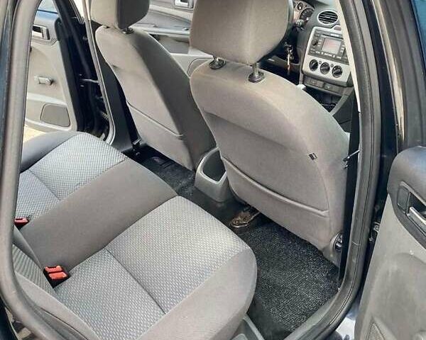 Форд Фокус 2007 у Луцьку на Automoto.ua Чорний Форд Фокус, об'ємом двигуна 1.6 л та пробігом 250 тис. км за 4500 $, фото 8 на Automoto.ua