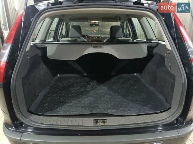 Черный Форд Фокус, объемом двигателя 1.6 л и пробегом 283 тыс. км за 4550 $, фото 12 на Automoto.ua