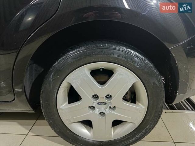 Черный Форд Фокус, объемом двигателя 1.6 л и пробегом 283 тыс. км за 4550 $, фото 24 на Automoto.ua