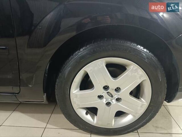 Черный Форд Фокус, объемом двигателя 1.6 л и пробегом 283 тыс. км за 4550 $, фото 26 на Automoto.ua