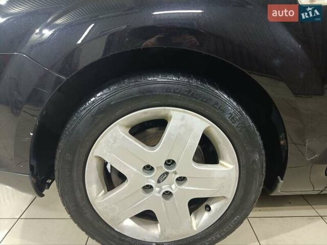 Черный Форд Фокус, объемом двигателя 1.6 л и пробегом 283 тыс. км за 4550 $, фото 23 на Automoto.ua