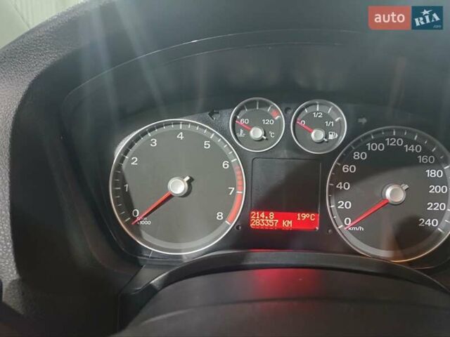 Черный Форд Фокус, объемом двигателя 1.6 л и пробегом 283 тыс. км за 4550 $, фото 19 на Automoto.ua