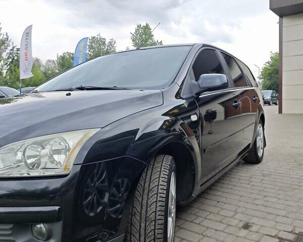 Черный Форд Фокус, объемом двигателя 1.6 л и пробегом 240 тыс. км за 5100 $, фото 5 на Automoto.ua