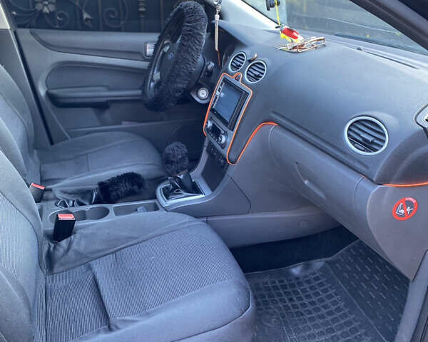 Чорний Форд Фокус, об'ємом двигуна 1.8 л та пробігом 254 тис. км за 4300 $, фото 4 на Automoto.ua