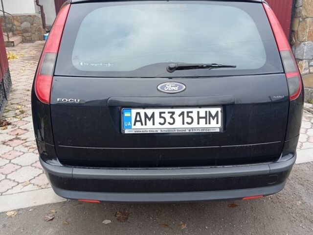 Черный Форд Фокус, объемом двигателя 1.6 л и пробегом 250 тыс. км за 4700 $, фото 2 на Automoto.ua