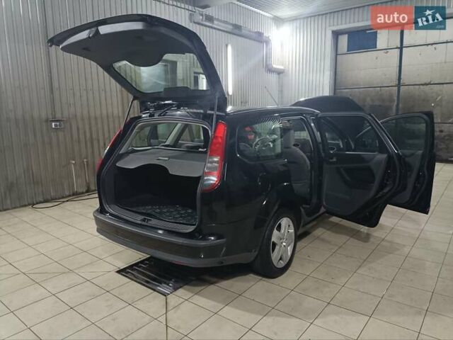 Черный Форд Фокус, объемом двигателя 1.6 л и пробегом 283 тыс. км за 4550 $, фото 35 на Automoto.ua