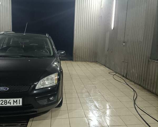 Черный Форд Фокус, объемом двигателя 1.6 л и пробегом 283 тыс. км за 4550 $, фото 1 на Automoto.ua