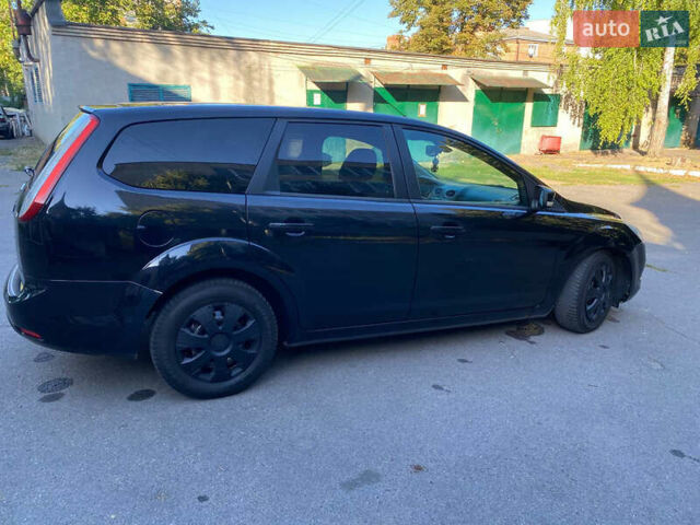 Черный Форд Фокус, объемом двигателя 1.56 л и пробегом 223 тыс. км за 4550 $, фото 5 на Automoto.ua