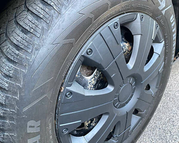 Черный Форд Фокус, объемом двигателя 1.56 л и пробегом 223 тыс. км за 4550 $, фото 10 на Automoto.ua