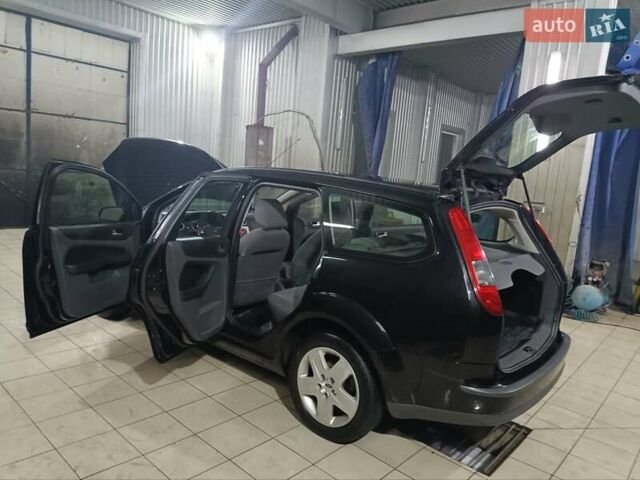 Черный Форд Фокус, объемом двигателя 1.6 л и пробегом 283 тыс. км за 4550 $, фото 33 на Automoto.ua